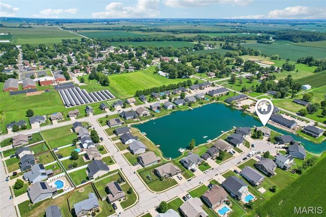 731 W 5th Street, St Jacob, IL 62281