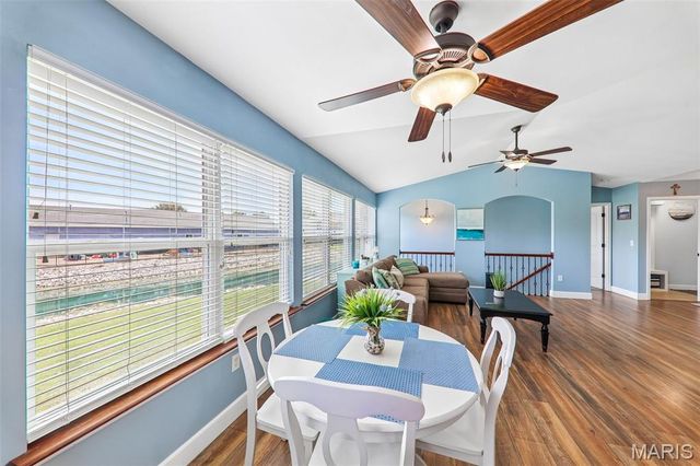 731 W 5th Street, St Jacob, IL 62281