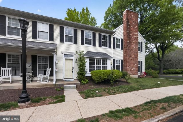 265 LIBERTY DR, Langhorne, PA 19047