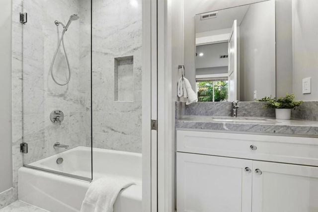 2130 Mills Avenue, Menlo Park, CA 94025