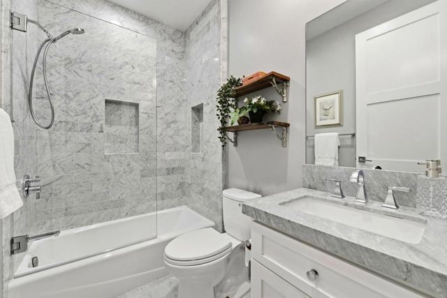 2130 Mills Avenue, Menlo Park, CA 94025