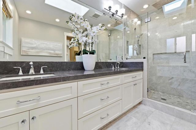 2130 Mills Avenue, Menlo Park, CA 94025