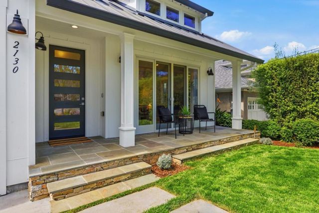 2130 Mills Avenue, Menlo Park, CA 94025