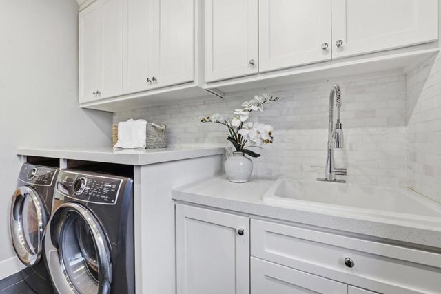 2130 Mills Avenue, Menlo Park, CA 94025