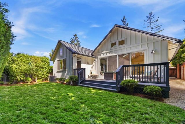 2130 Mills Avenue, Menlo Park, CA 94025