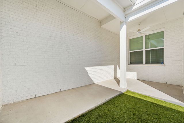 2124 Village Walk Place, Fort Worth, TX 76008