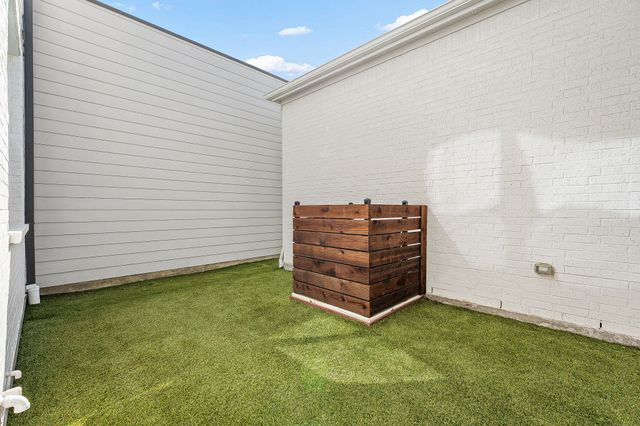 2124 Village Walk Place, Fort Worth, TX 76008