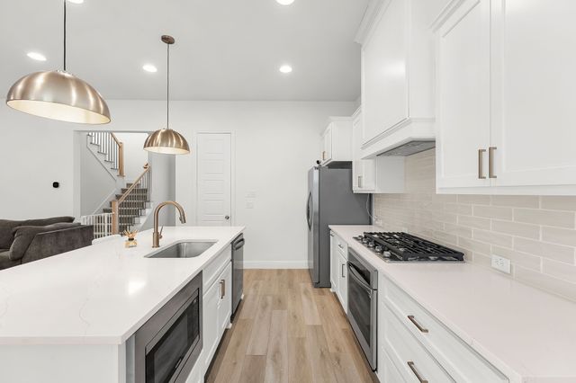 2124 Village Walk Place, Fort Worth, TX 76008