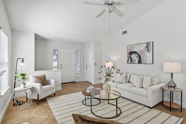 4726 Careo Dr, Antelope, CA 95843