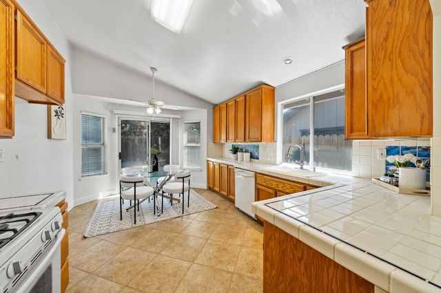 4726 Careo Dr, Antelope, CA 95843