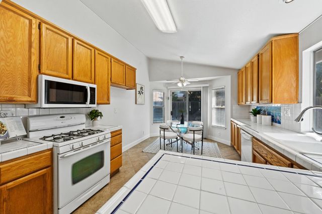 4726 Careo Dr, Antelope, CA 95843