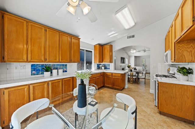 4726 Careo Dr, Antelope, CA 95843