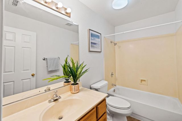 4726 Careo Dr, Antelope, CA 95843