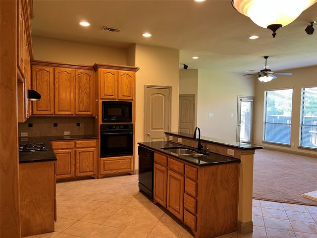 830 La Cima, Irving, TX 75039