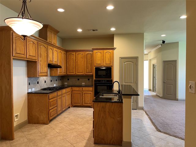 830 La Cima, Irving, TX 75039