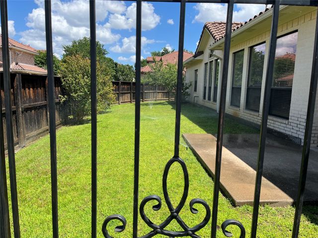 830 La Cima, Irving, TX 75039