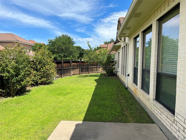 830 La Cima, Irving, TX 75039