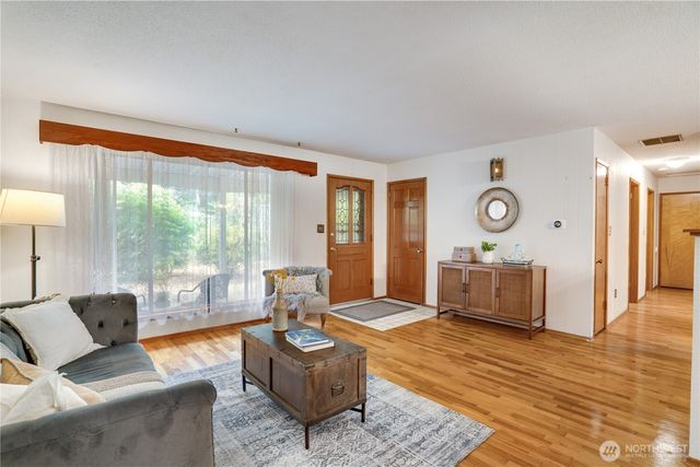 10102 114th Street SW, Lakewood, WA 98498