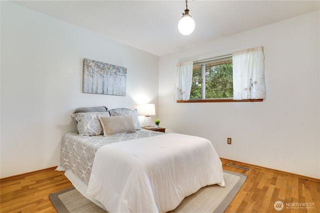 10102 114th Street SW, Lakewood, WA 98498