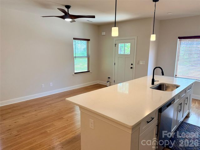 525 N Linwood Avenue, Charlotte, NC 28216