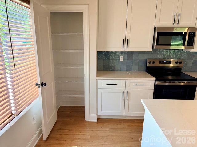 525 N Linwood Avenue, Charlotte, NC 28216