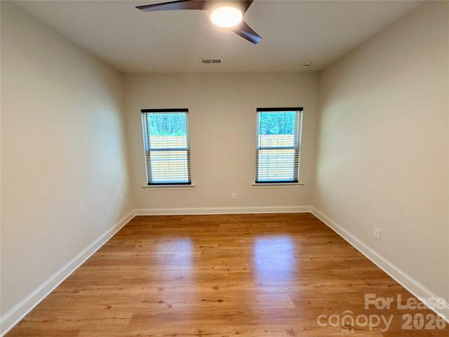 525 N Linwood Avenue, Charlotte, NC 28216