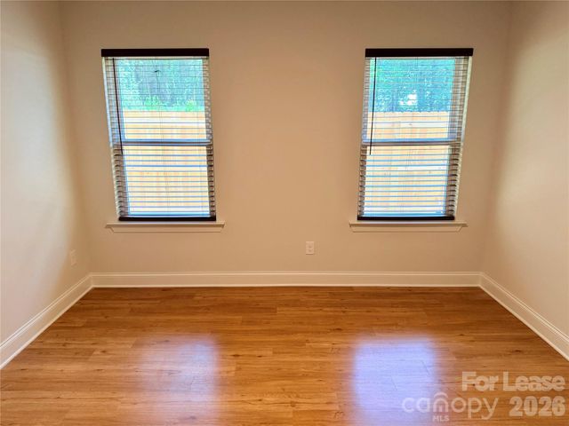 525 N Linwood Avenue, Charlotte, NC 28216