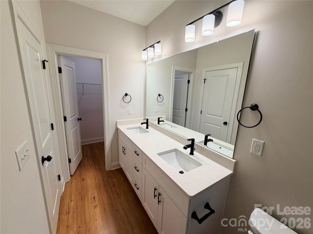 525 N Linwood Avenue, Charlotte, NC 28216