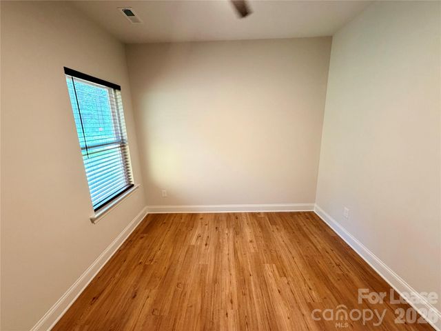 525 N Linwood Avenue, Charlotte, NC 28216