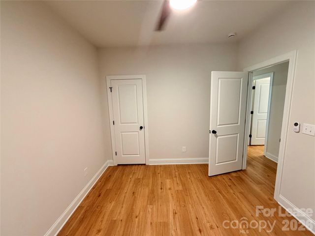 525 N Linwood Avenue, Charlotte, NC 28216