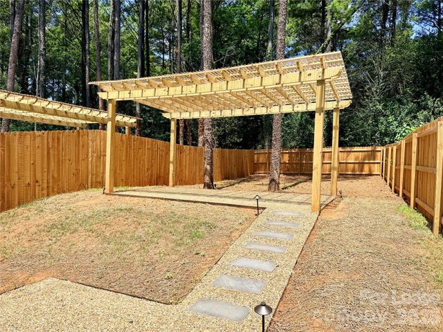 525 N Linwood Avenue, Charlotte, NC 28216