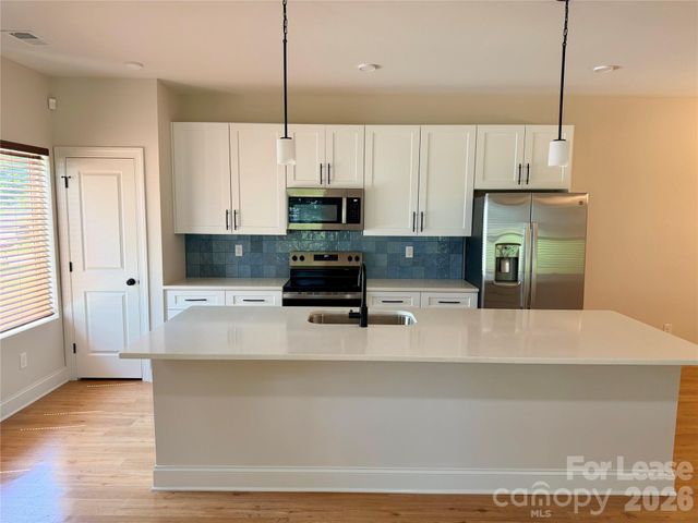 525 N Linwood Avenue, Charlotte, NC 28216