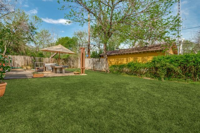 635 Richmondell, Dallas, TX 75211