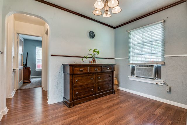 635 Richmondell, Dallas, TX 75211