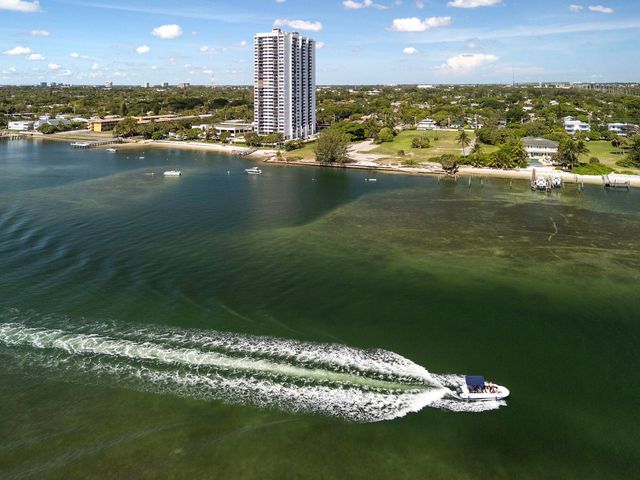 5600 N Flagler Drive 1807, West Palm Beach, FL 33407