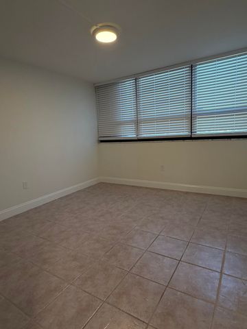 5600 N Flagler Drive 1807, West Palm Beach, FL 33407