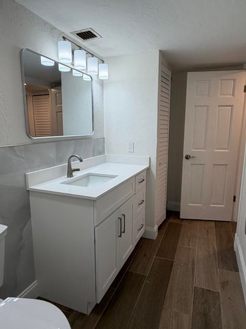 5600 N Flagler Drive 1807, West Palm Beach, FL 33407