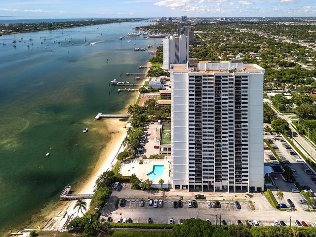 5600 N Flagler Drive 1807, West Palm Beach, FL 33407