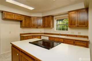 518 S Liberty Street Ct, Port Angeles, WA 98362