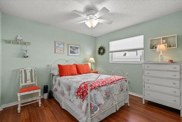 9320 126TH AVENUE, Largo, FL 33773