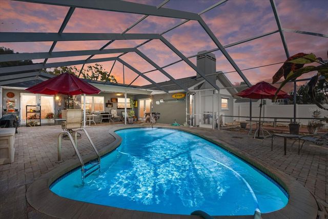 9320 126TH AVENUE, Largo, FL 33773