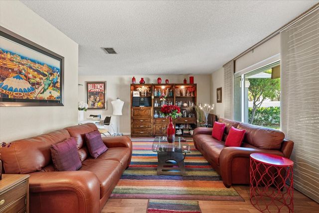 9320 126TH AVENUE, Largo, FL 33773