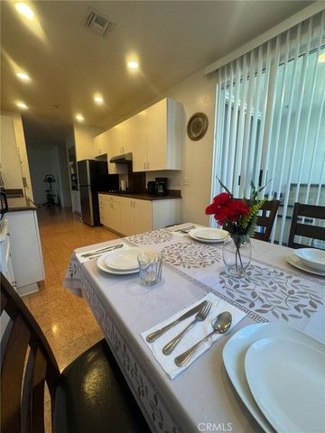 333 Westminster Avenue 304, Los Angeles, CA 90020