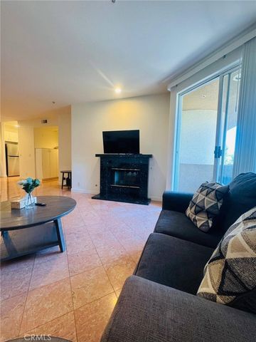 333 Westminster Avenue 304, Los Angeles, CA 90020