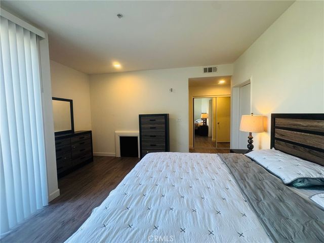 333 Westminster Avenue 304, Los Angeles, CA 90020