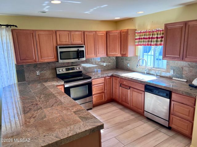 4540 E 8th Street, Tucson, AZ 85711