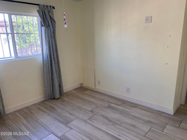 4540 E 8th Street, Tucson, AZ 85711