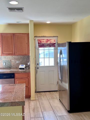 4540 E 8th Street, Tucson, AZ 85711