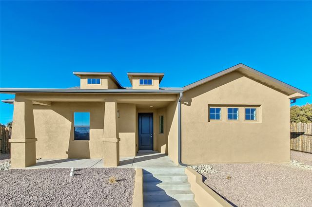 25 Flower Garland, Santa Fe, NM 87508