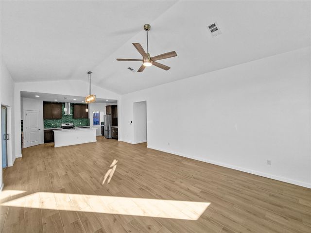 25 Flower Garland, Santa Fe, NM 87508